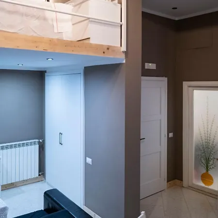 Apartment Safari's Materdei Naples